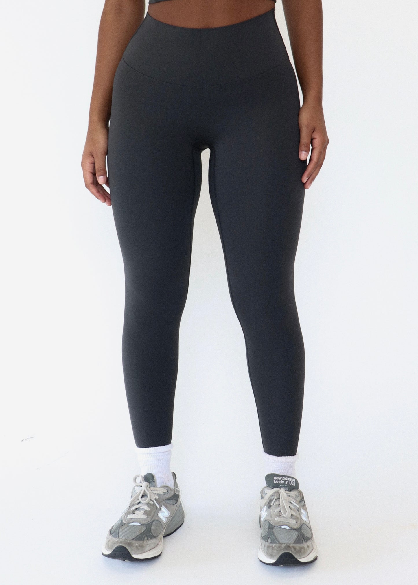 Summer Skin | Dove Leggings
